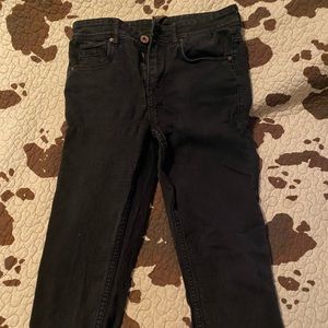 Divided black skinny jeans